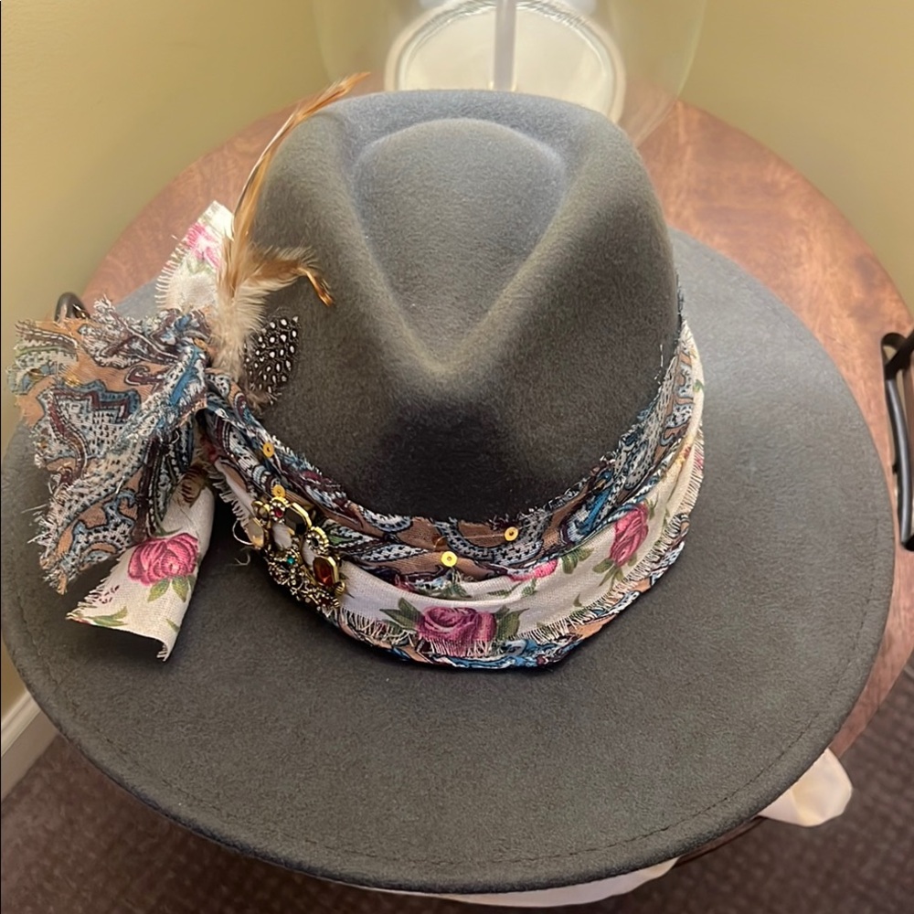 Elegant Gray Women's Hat with Floral Accents